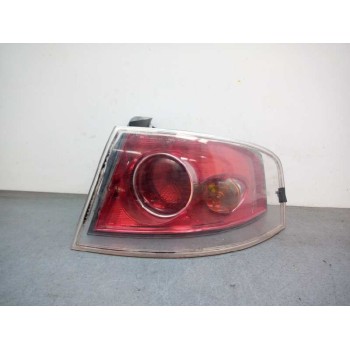 PILOTO TRASERO DERECHO TULIPA SUELTA 