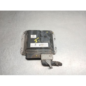 Recambio de centralita motor uce para opel zafira / zafira family b (a05) 1.7 cdti (m75) referencia OEM IAM 55572800 2758009922 