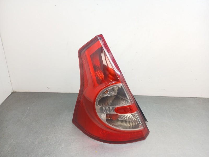 Recambio de piloto trasero izquierdo para dacia sandero (bs_) 1.5 dci referencia OEM IAM 8200734825  