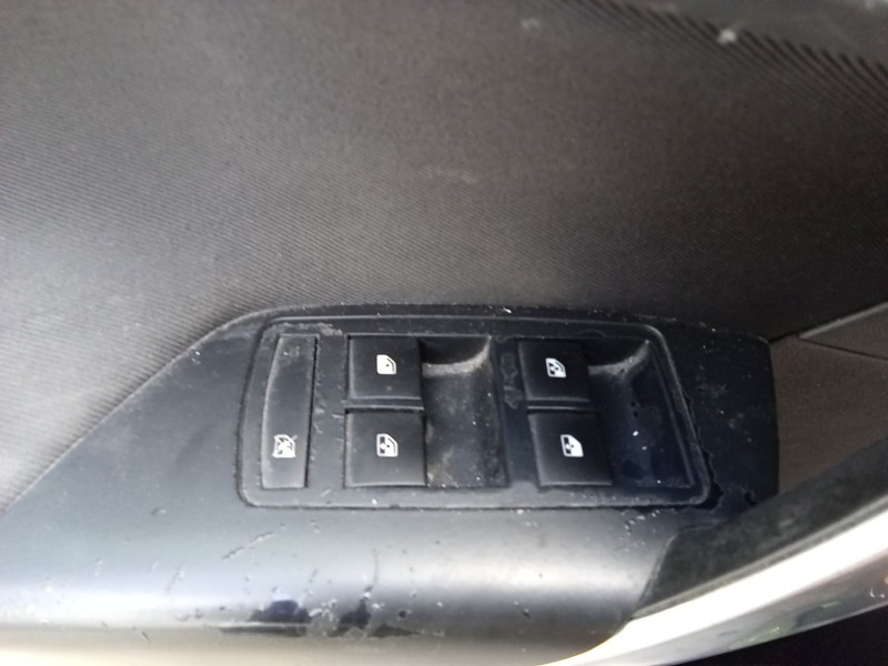 Recambio de mando elevalunas delantero izquierdo para opel insignia a (g09) 2.0 cdti (68) referencia OEM IAM 22915121  
