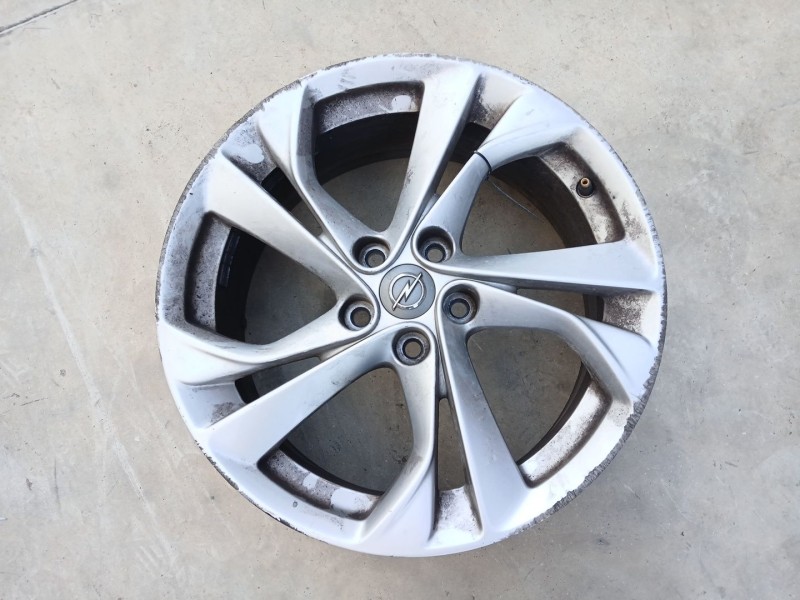 Recambio de llanta para opel astra k (b16) 1.4 turbo (68) referencia OEM IAM 13409657  