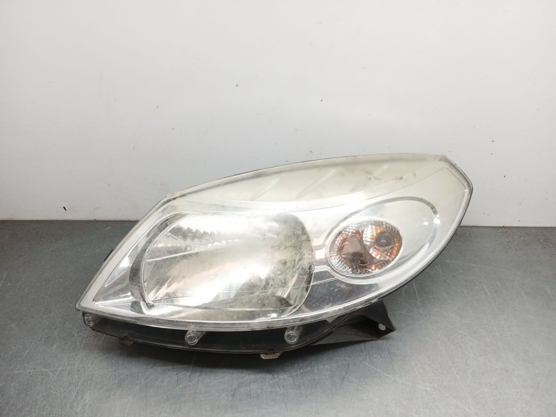Recambio de faro izquierdo para dacia sandero (bs_) 1.5 dci referencia OEM IAM 8200733878  
