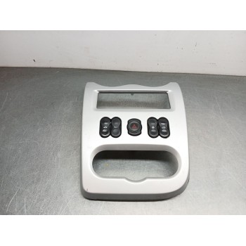 MANDO ELEVALUNAS DELANTERO IZQUIERDO 8200602227 