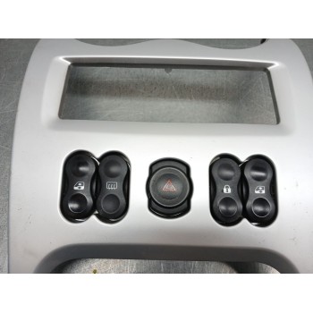 Recambio de mando elevalunas delantero izquierdo para dacia sandero (bs_) 1.5 dci referencia OEM IAM 8200602227  