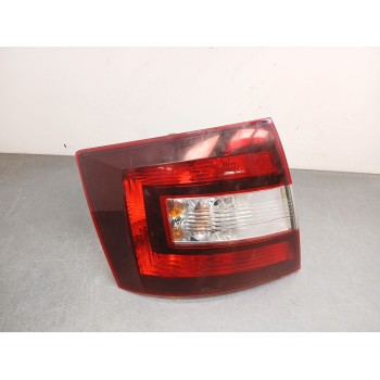 Recambio de piloto trasero izquierdo para skoda rapid spaceback (nh1) 1.4 tdi referencia OEM IAM 5JJ945111  