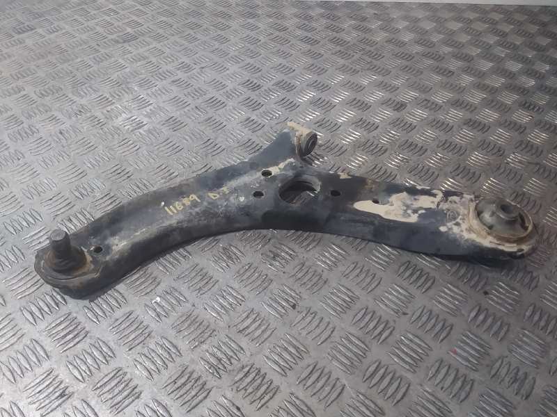 Recambio de brazo suspension inferior delantero izquierdo para kia rio (yb) attract referencia OEM IAM   