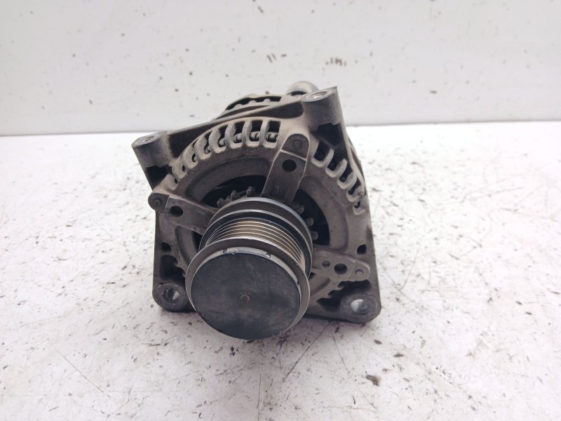 Recambio de alternador para chrysler voyager iv (rg, rs) 2.5 crd referencia OEM IAM 04868429AD  