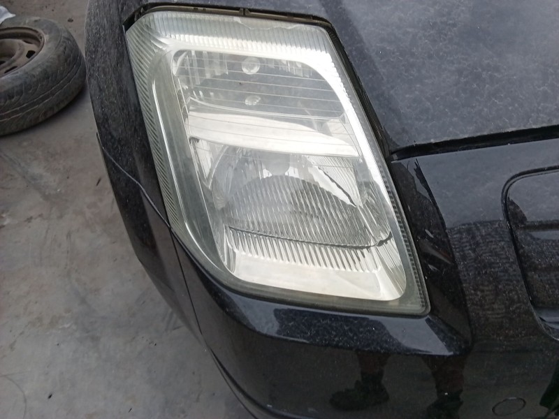 Recambio de faro derecho para citroën c2 (jm_) 1.4 referencia OEM IAM 620670  