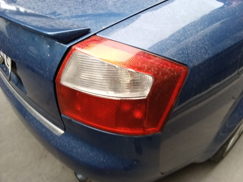Recambio de piloto trasero derecho para audi a4 b6 (8e2) 2.0 referencia OEM IAM 8E5945218  