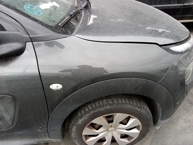 Recambio de aleta delantera derecha para citroën c4 cactus 1.2 vti 82 referencia OEM IAM 9801112080  