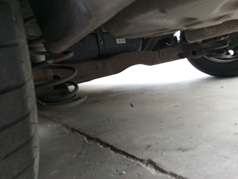 Recambio de puente trasero para citroën c4 cactus 1.2 vti 82 referencia OEM IAM 9801942480  