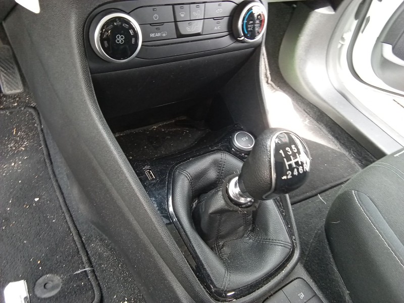 Recambio de caja cambios para ford fiesta vii (hj, hf) 1.5 tdci referencia OEM IAM 2690278  
