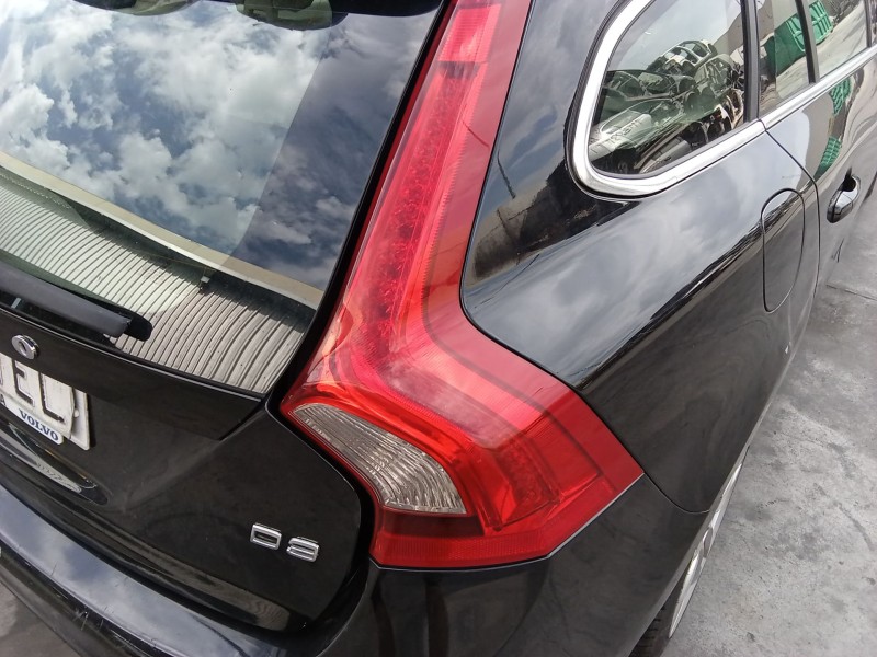 Recambio de piloto trasero derecho para volvo v60 i (155) d3 / d4 referencia OEM IAM 31395929  