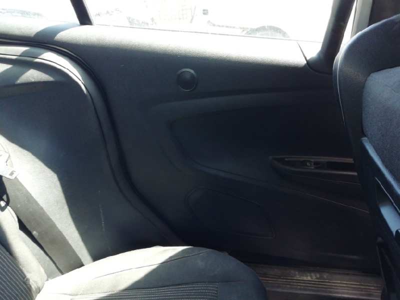 Recambio de guarnecido puerta trasera izquierda para ford b-max titanium referencia OEM IAM   