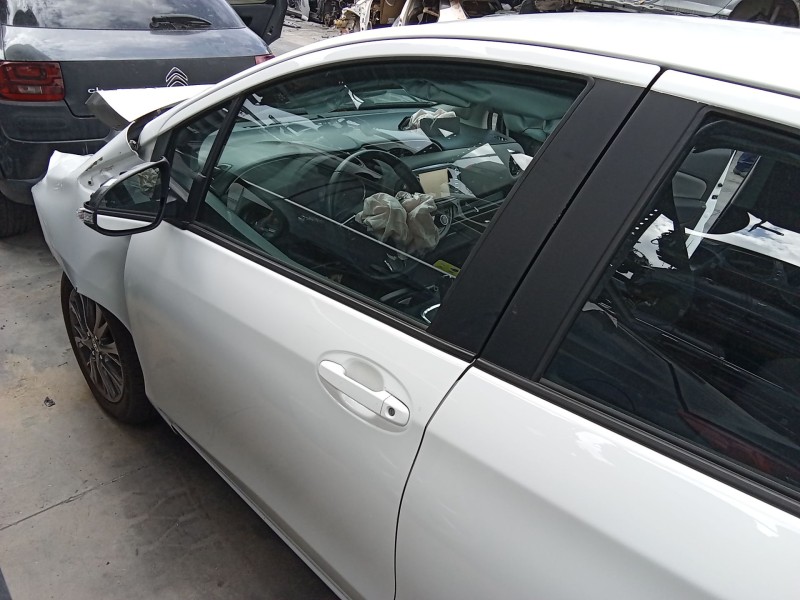 Recambio de puerta delantera izquierda para toyota yaris (_p13_) 1.5 hybrid (nhp130_) referencia OEM IAM 670020D510  