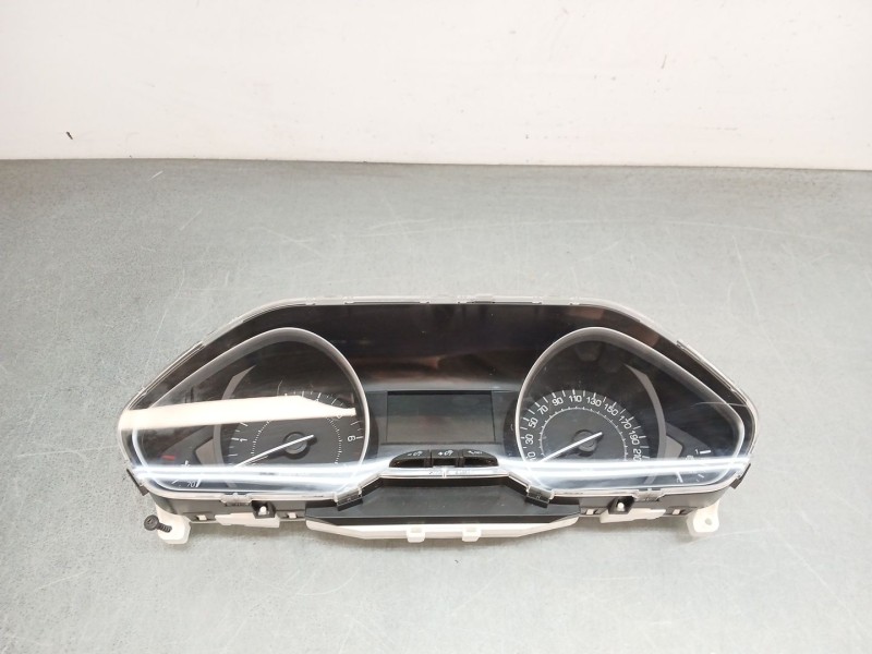 Recambio de cuadro instrumentos para peugeot 208 i (ca_, cc_) 1.2 puretech 82 referencia OEM IAM 982598618000  
