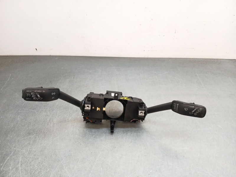 Recambio de mando multifuncion para skoda rapid spaceback (nh1) 1.4 tdi referencia OEM IAM 2q0953507m  