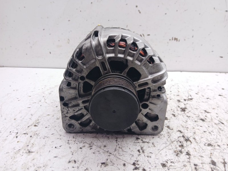 Recambio de alternador para renault scénic iii (jz0/1_) 1.5 dci referencia OEM IAM 231000026R  