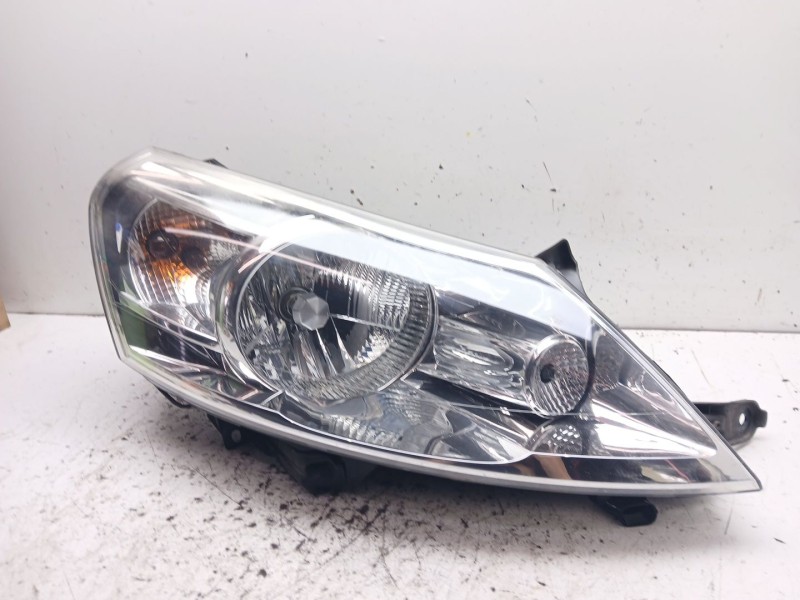 Recambio de faro derecho para fiat scudo furgoneta (270_, 272_) 2.0 d multijet 4x4 referencia OEM IAM 89901160  