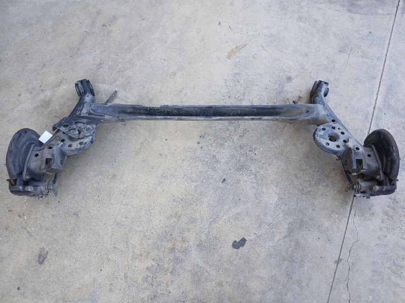 Recambio de puente trasero para hyundai i20 ii (gb, ib) 1.2 referencia OEM IAM 55100C8000  