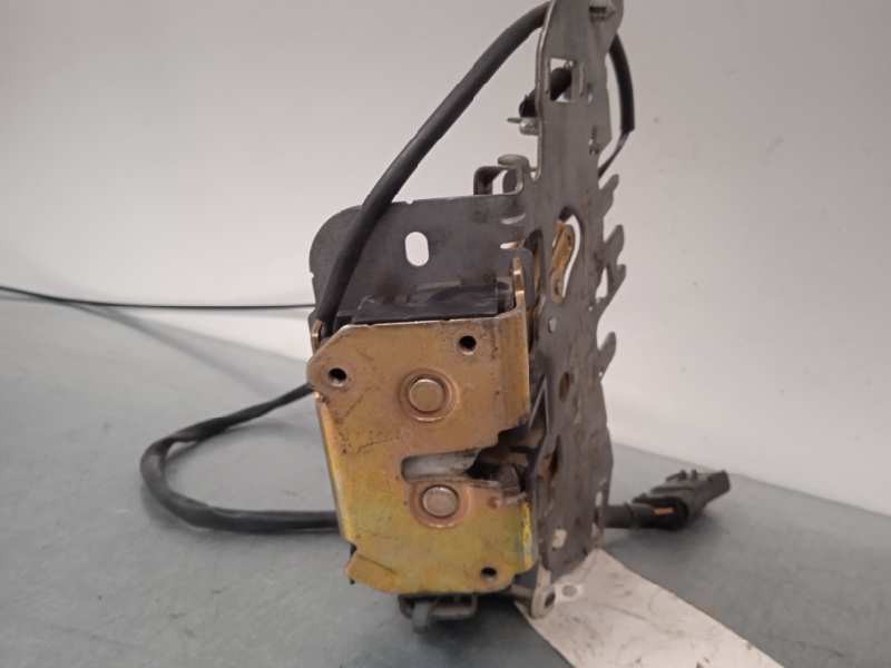 Recambio de cerradura puerta trasera izquierda para chrysler voyager (rg) 2.5 crd cat referencia OEM IAM   SIN MOTOR