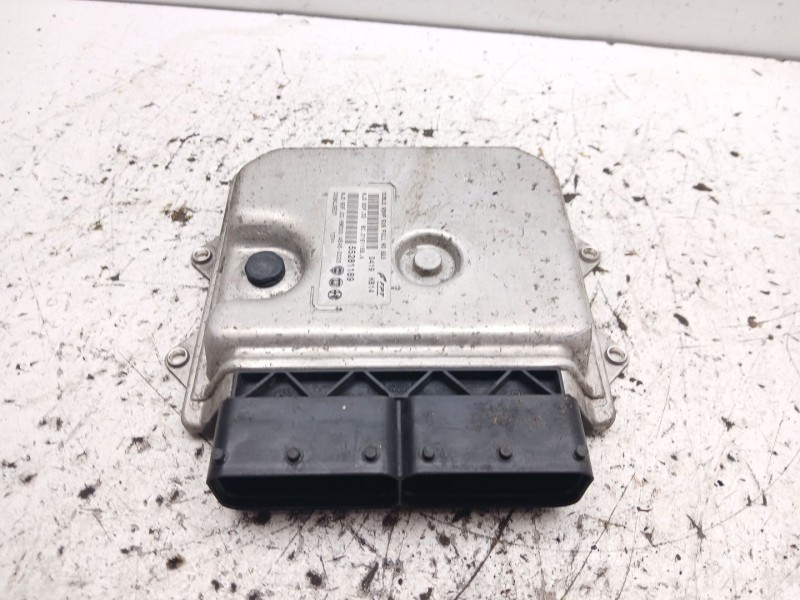 Recambio de centralita motor uce para opel combo furgón/monospace (x12) 1.3 cdti (b05) referencia OEM IAM 55281189  