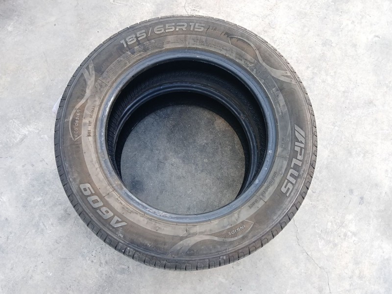 Recambio de neumatico para dacia sandero (bs_) 1.5 dci referencia OEM IAM 185-65-15 88H X2 APLUS 2025