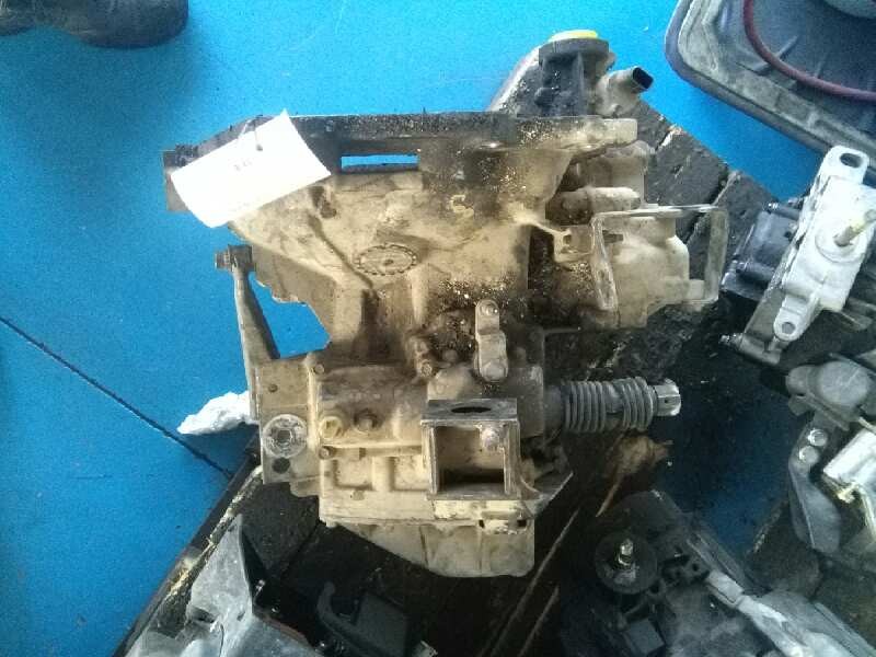 Recambio de caja cambios para chrysler voyager (es) 2.5 td referencia OEM IAM 4660436 B 