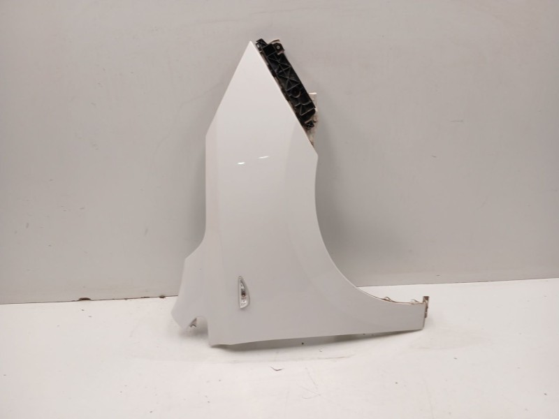 Recambio de aleta delantera derecha para hyundai ix35 1.7 crdi cat referencia OEM IAM   