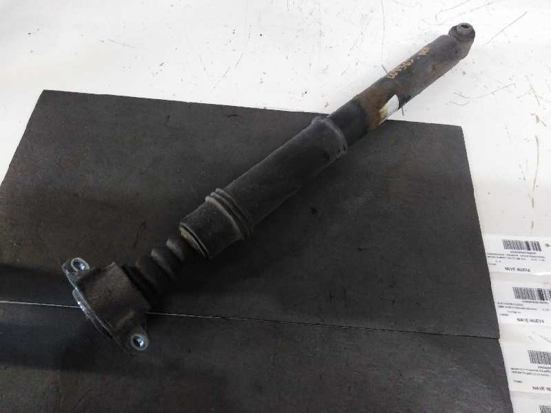 Recambio de amortiguador trasero derecho para peugeot 307 cc (s2) básico referencia OEM IAM   