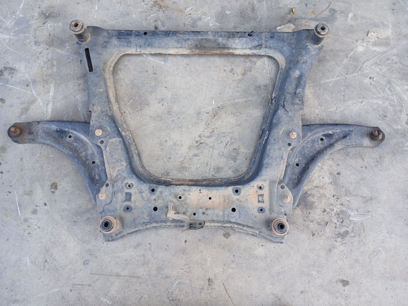 Recambio de puente delantero para nissan juke (f15) 1.6 referencia OEM IAM 544001KA0B  