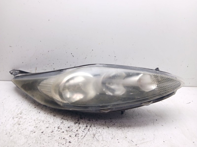 Recambio de faro derecho para ford fiesta vi (cb1, ccn) 1.4 tdci referencia OEM IAM 8A6113W029AH  