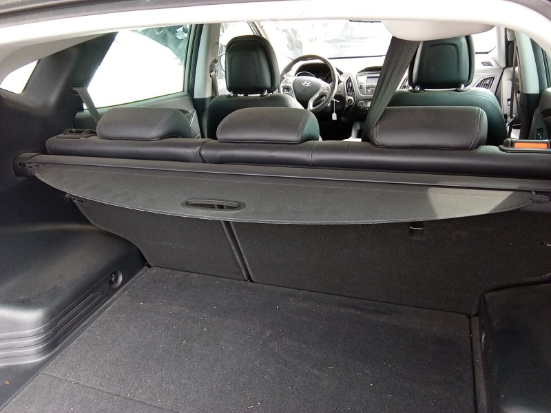 Recambio de bandeja trasera para hyundai ix35 (lm, el, elh) 1.7 crdi referencia OEM IAM 859102Y0009P  
