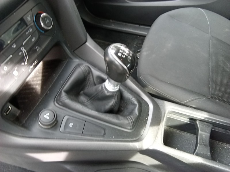 Recambio de palanca cambio para ford focus iii 1.5 tdci referencia OEM IAM 2049407  