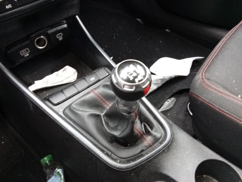 Recambio de palanca cambio para hyundai i20 iii (bc3, bi3) 1.2 referencia OEM IAM 43700Q0100NNB / 43720T7100  