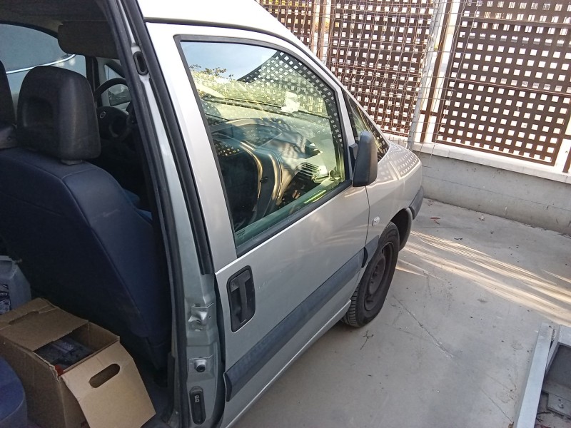 Recambio de puerta delantera derecha para fiat scudo furgoneta (220_) 2.0 jtd referencia OEM IAM 0009464570888  