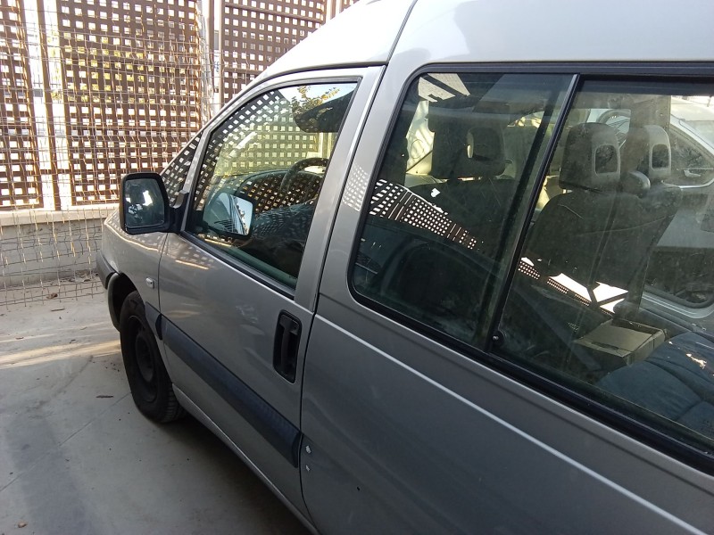 Recambio de puerta delantera izquierda para fiat scudo furgoneta (220_) 2.0 jtd referencia OEM IAM 0009464570788  
