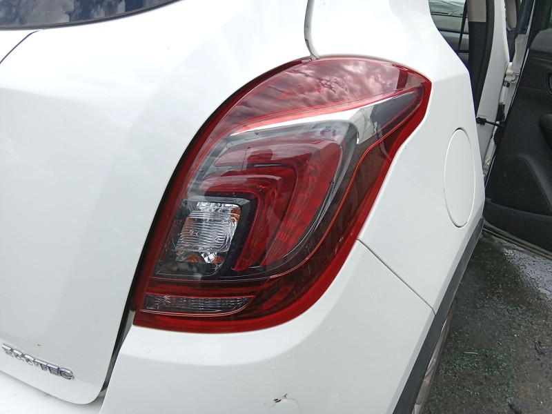 Recambio de piloto trasero derecho para opel mokka / mokka x (j13) 1.4 (_76) referencia OEM IAM 42758060  
