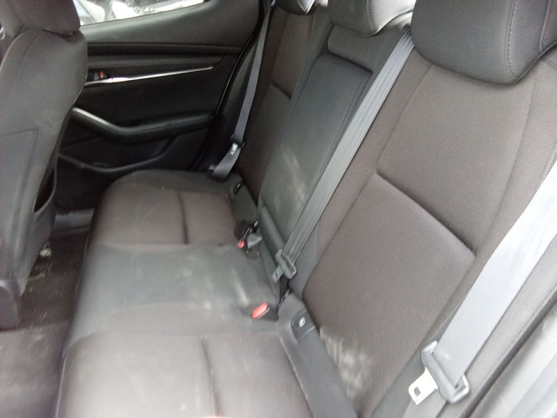 Recambio de asientos traseros para mazda 3 hatchback (bp) 2.0 skyactiv-g m hybrid referencia OEM IAM   