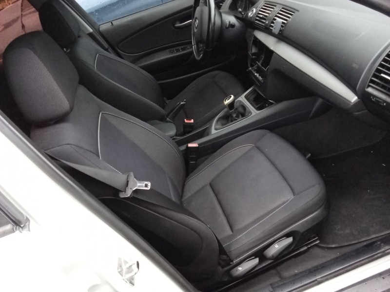 Recambio de asiento delantero derecho para bmw 1 (e87) 118 d referencia OEM IAM   