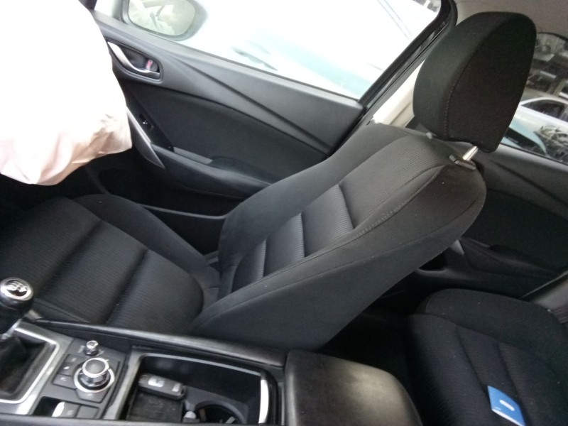 Recambio de asiento delantero derecho para mazda 6 station wagon (gj, gl) 2.2 d referencia OEM IAM   