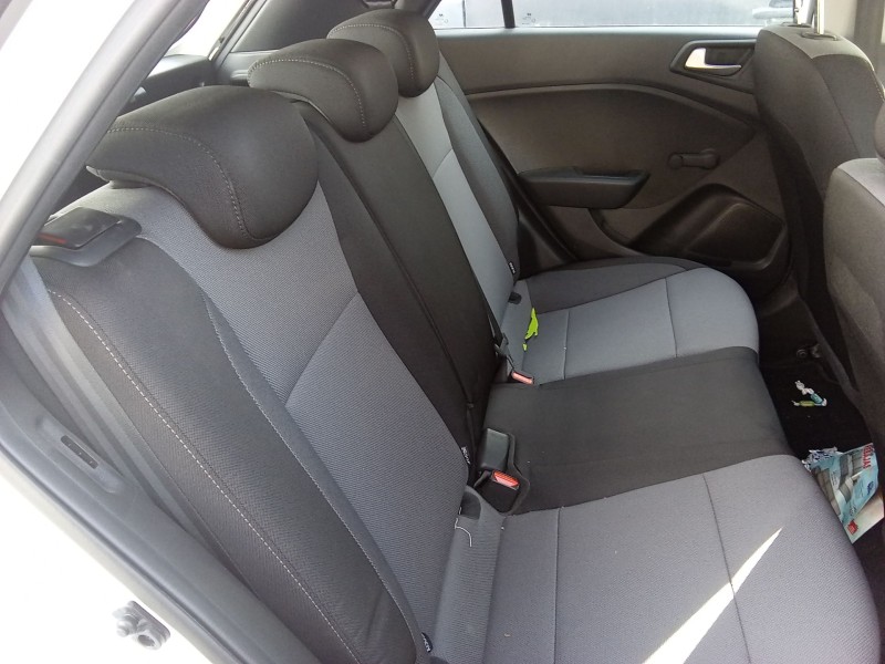 Recambio de asientos traseros para hyundai i20 ii (gb, ib) 1.2 referencia OEM IAM   