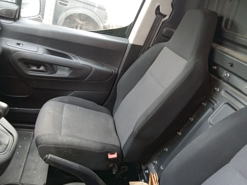 Recambio de asiento delantero derecho para peugeot partner furgón/monospace (k9) 1.5 bluehdi 100 referencia OEM IAM   