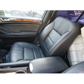 ASIENTO DELANTERO DERECHO 