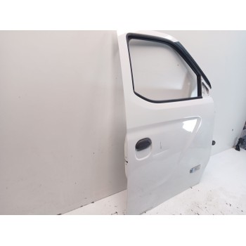 Recambio de puerta delantera derecha para maxus edeliver 3 furgoneta electric referencia OEM IAM C00301719 C00301719-4100 