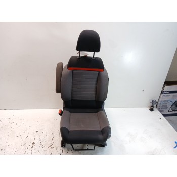 ASIENTO DELANTERO IZQUIERDO 