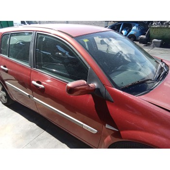 PUERTA DELANTERA DERECHA 7751474353 / 7751473729 