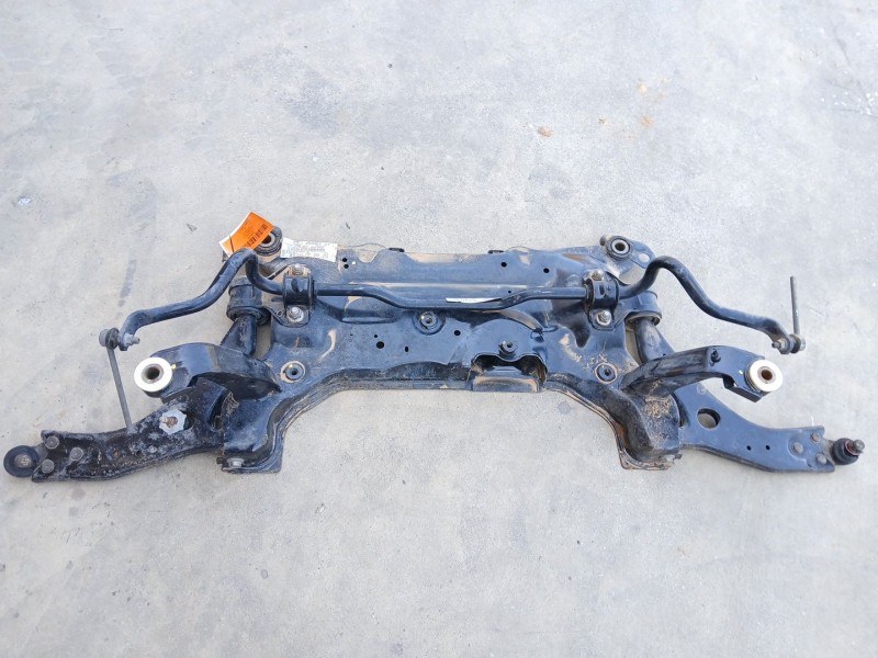 Recambio de puente delantero para ford focus iii 1.6 tdci referencia OEM IAM 2207173  