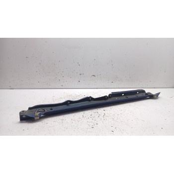 Recambio de panel frontal para toyota rav 4 ii (_a2_) 2.0 4wd (aca21, aca20) referencia OEM IAM 5711142050  