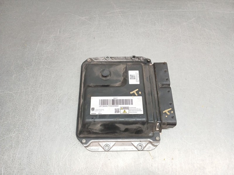 Recambio de centralita motor uce para opel astra j (p10) 1.7 cdti (68) referencia OEM IAM 55575315 mb2758009553 
